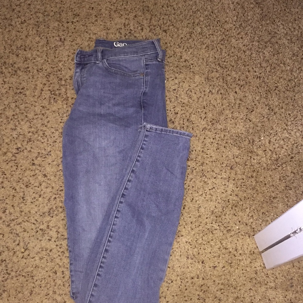 Light wash Gap jeans